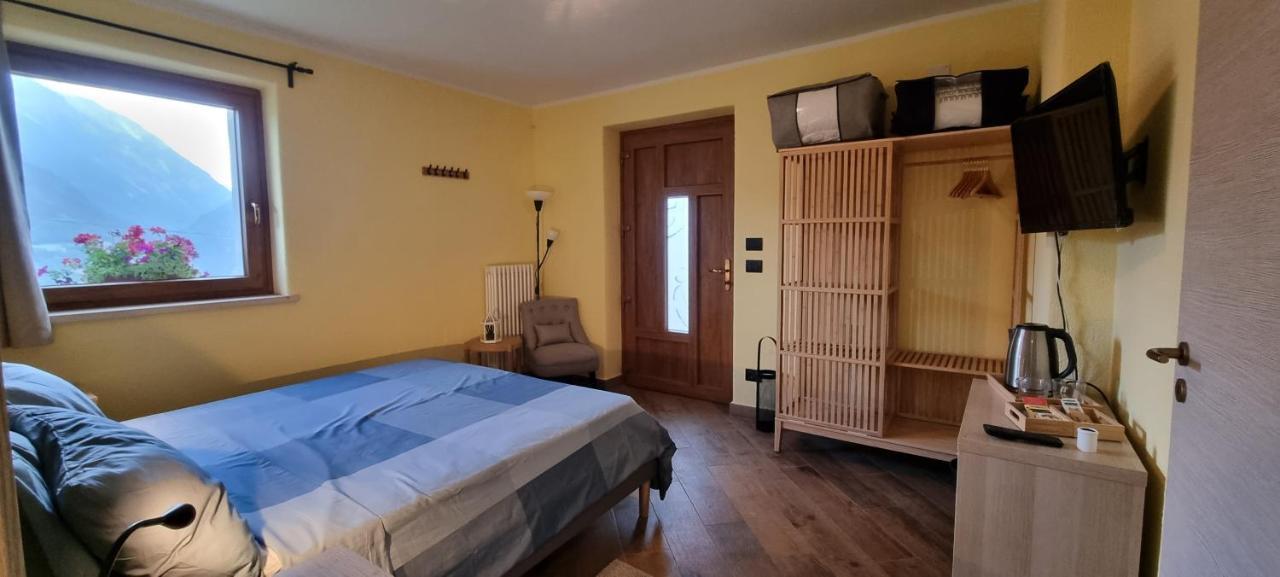 Lo Noyer Et Les Roses Bed and Breakfast Saint-Nicolas Eksteriør billede